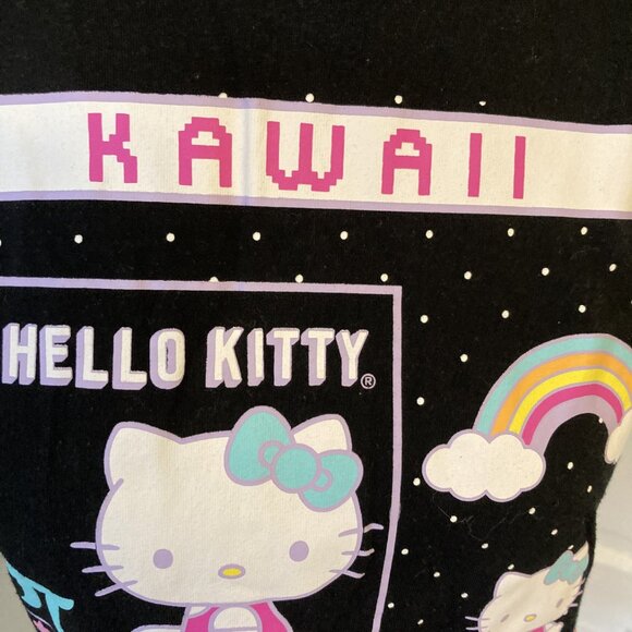 134 Hello Kitty, Kawaii Tee, Size M - Picture 2 of 6